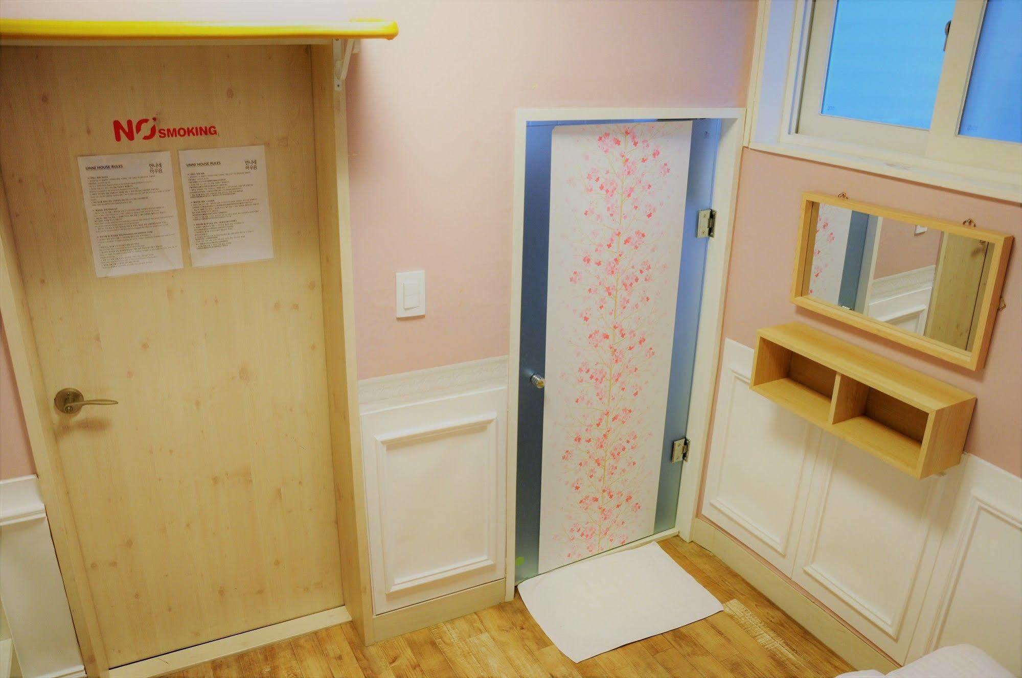 Unni House Hostel Сеул Екстериор снимка